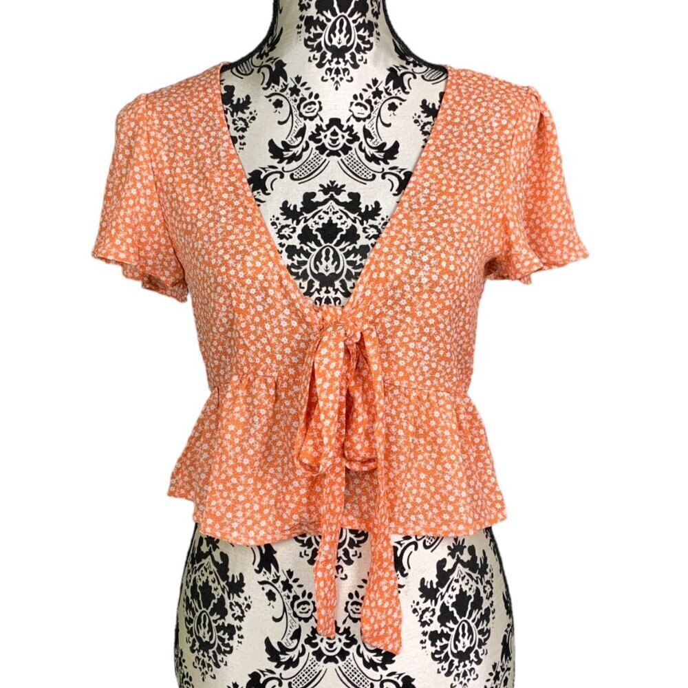 ZAFUL Ditsy Floral Tie Front Blouse